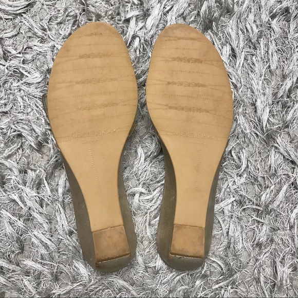 STUART WEITZMAN SWAROVSKI SLIDES🔥 - Picture 10 of 10